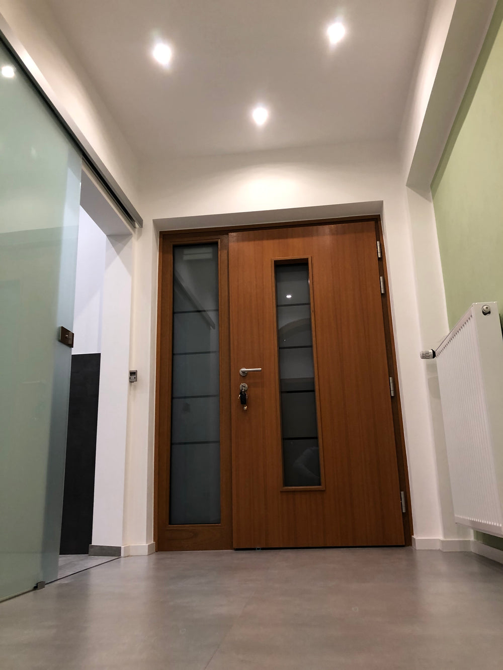 Eingangsbereich und Kunden-WC umgestaltet - Fokus auf Barrierefreiheit und Komfort